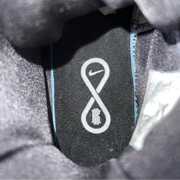 Kyrie Infinity TB 'White Black' 2022 Men’s 9 AMAZING CONDITION - Picture 11 of 11